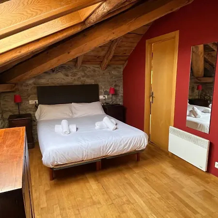 Holiday home Casa De Poble Acollidora,amb Llar De Foc, Bourg-Madame