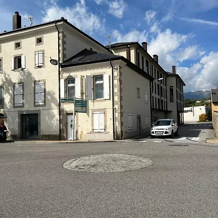 Casa De Poble Acollidora,amb Llar De Foc,